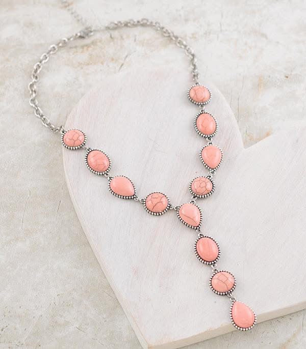 Coral y Necklace
