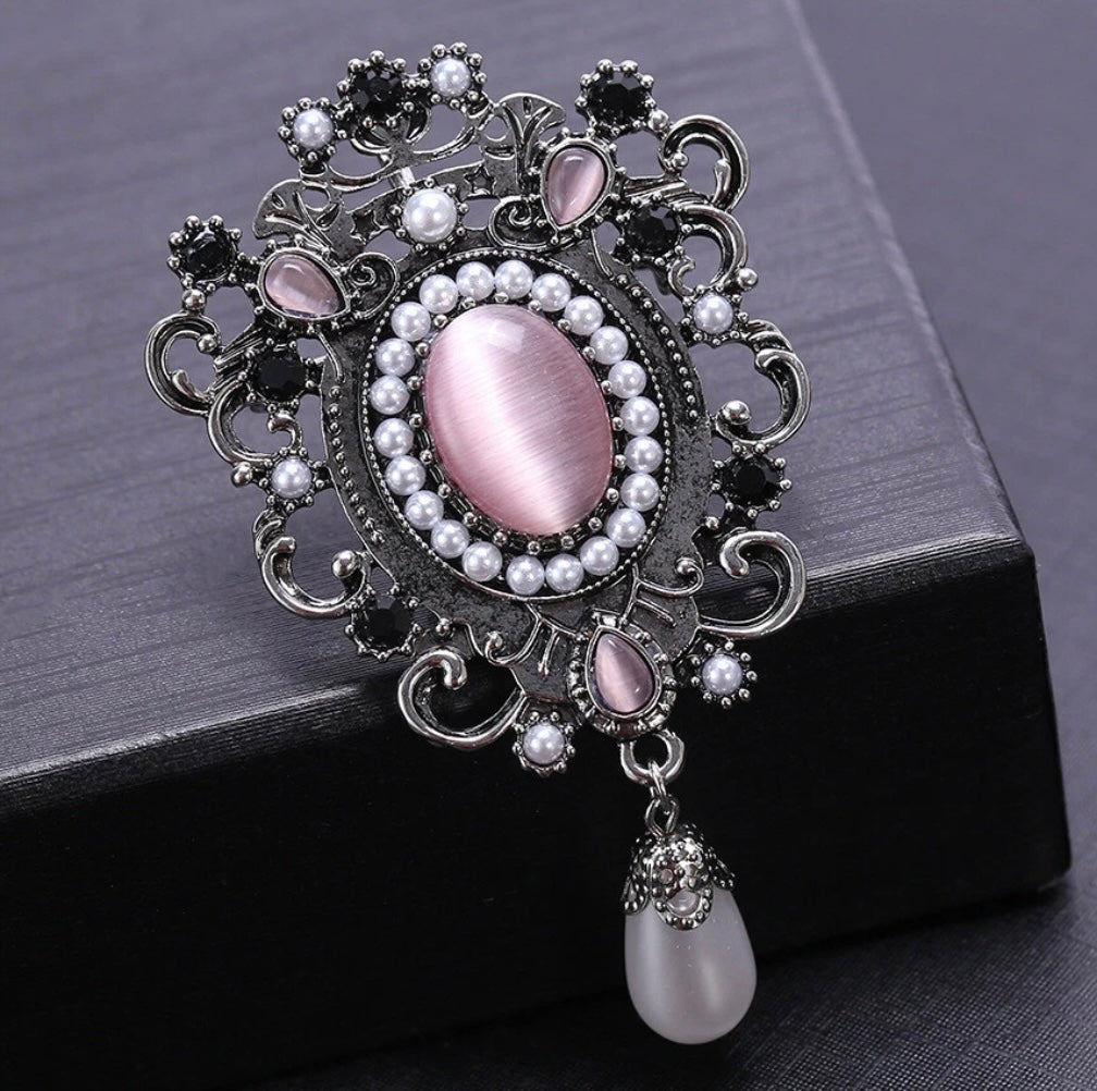 Brooch