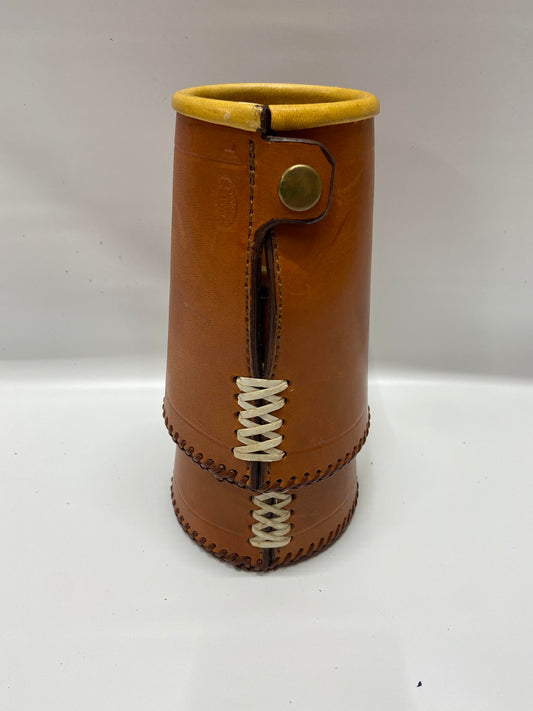 Leather lined cuffs Sz Large
